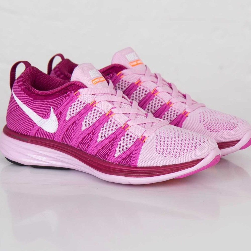 NIKE PINK FLYKNIT LUNAR2 ATHLETIC SHOE